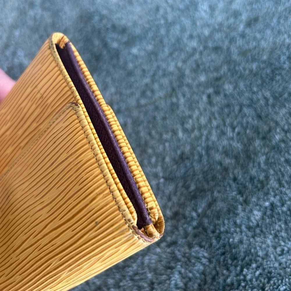 Louis Vuitton Yellow EPI Leather Elise Compact Wallet SP0030